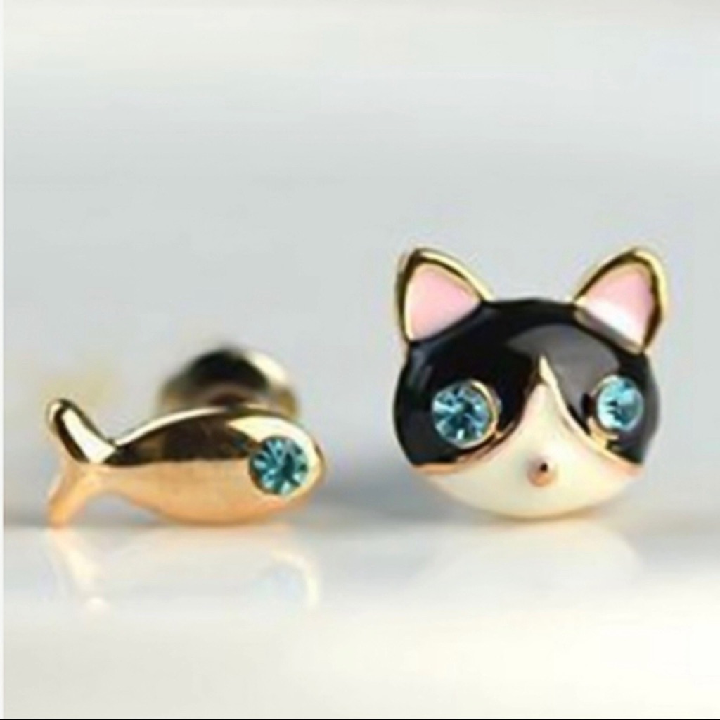 New Cute Asymmetric Earrings Cat Fish Blue Eye